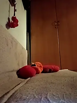 Snapshot of GayBotSG chatting on March 20, 6:35 pm GayBotSG online show from March 20, 6:35 pm