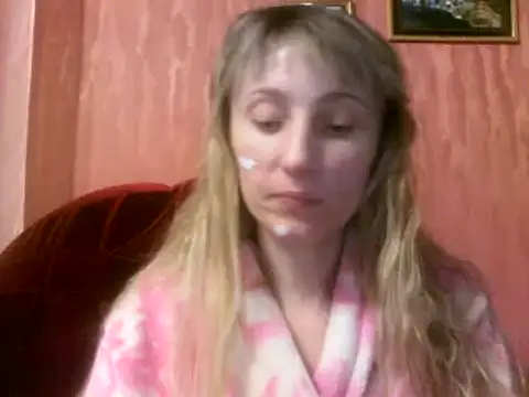 Biddy Alana online show from December 10, 1:55 pm