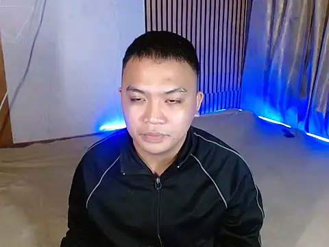 Snapshot of xsweetasian69x chatting on December 28, 2:10 pm xsweetasian69x online show from December 28, 2:10 pm