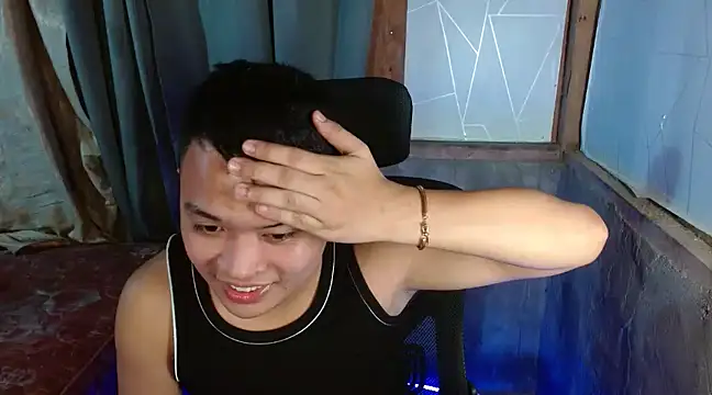 Snapshot of xsweetasian69x chatting on January 4, 5:37 pm xsweetasian69x online show from January 4, 5:37 pm