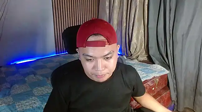 Snapshot of xsweetasian69x chatting on January 14, 4:40 pm xsweetasian69x online show from January 14, 4:40 pm