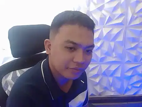 Snapshot of xsweetasian69x chatting on March 12, 5:24 am xsweetasian69x online show from March 12, 5:24 am