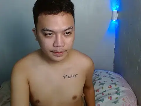 Snapshot of xsweetasian69x chatting on February 25, 9:35 pm xsweetasian69x online show from February 25, 9:35 pm