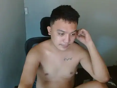 Snapshot of xsweetasian69x chatting on March 3, 7:14 am xsweetasian69x online show from March 3, 7:14 am