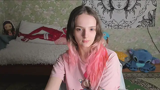 Cutie Adelia online show from April 12, 11:59 am