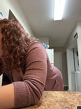 AuroraSummers online show from March 8, 2:15 am