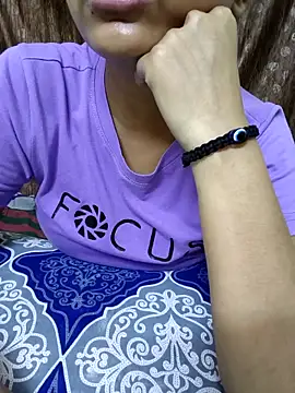 Snapshot of Nupur_69 chatting on May 25, 8:04 pm Nupur 69 online show from May 25, 8:04 pm