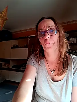 Dettybitch40 online show from September 13, 3:12 pm