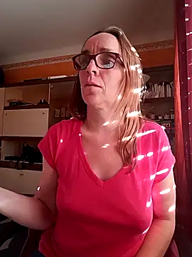 Dettybitch40 online show from September 18, 2:52 pm