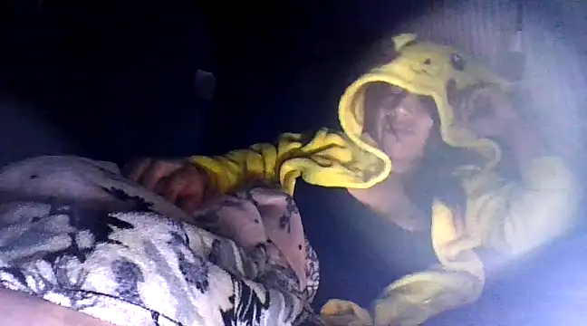 Snapshot of Shelzy420 chatting on March 22, 6:43 am Shelzy420 online show from March 22, 6:43 am