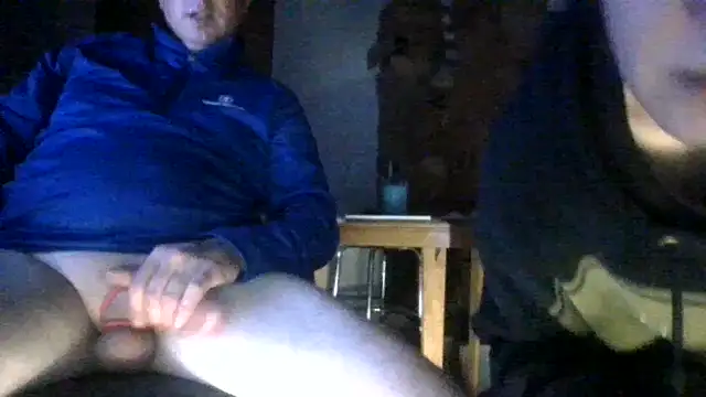 Snapshot of COCKNDRILLER chatting on October 10, 10:47 am COCKNDRILLER online show from October 10, 10:47 am