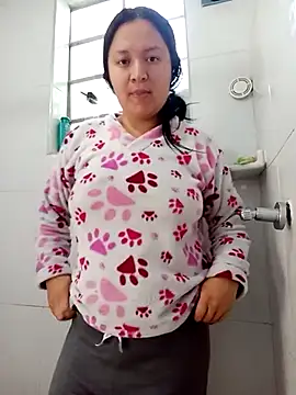 Snapshot of Arisha34 chatting on February 16, 2:10 pm Arisha34 online show from February 16, 2:10 pm