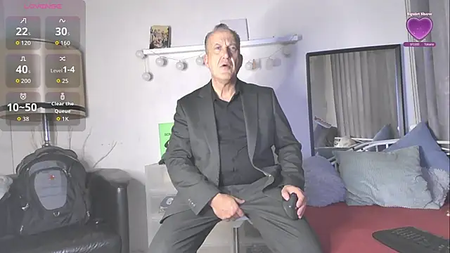 Snapshot of openminddaddy chatting on January 17, 9:51 pm openminddaddy online show from January 17, 9:51 pm