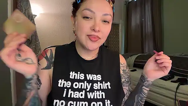 nativepumpkin95 online show from April 7, 9:48 pm