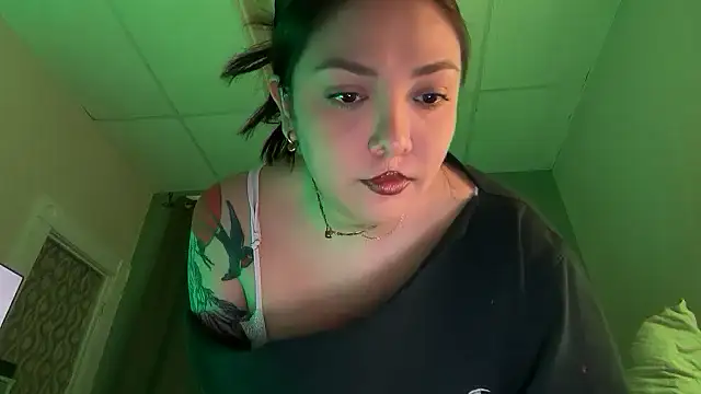 nativepumpkin95 online show from April 17, 2:58 am