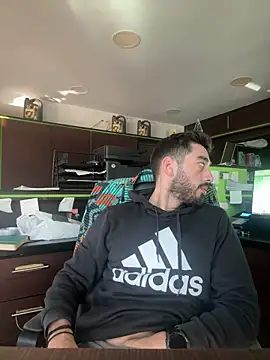 Snapshot of dk2995 chatting on January 6, 8:57 am dk2995 online show from January 6, 8:57 am