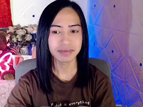 Snapshot of Lemonadexxx chatting on December 23, 1:29 am Lemonadexxx online show from December 23, 1:29 am