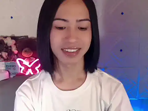 Snapshot of Lemonadexxx chatting on February 24, 8:38 am Lemonadexxx online show from February 24, 8:38 am