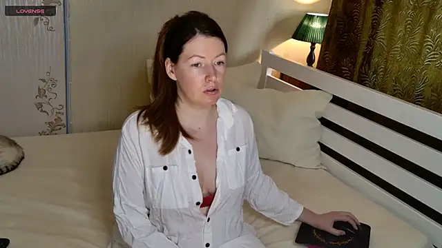 Snapshot of Kira_land chatting on July 5, 3:52 pm Kira land online show from July 5, 3:52 pm