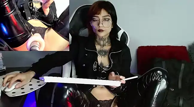 Snapshot of Ardat_Lili69 chatting on January 20, 3:50 pm Ardat Lili69 online show from January 20, 3:50 pm