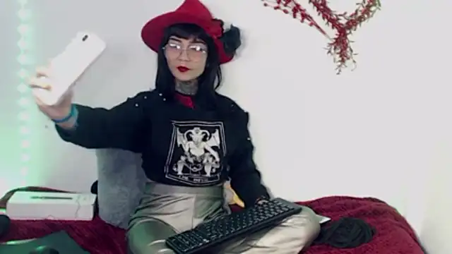 Snapshot of Ardat_Lili69 chatting on November 28, 5:48 pm Ardat Lili69 online show from November 28, 5:48 pm