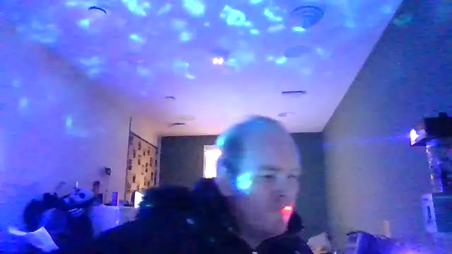 Snapshot of Janssen88 chatting on March 28, 9:03 pm Janssen88 online show from March 28, 9:03 pm