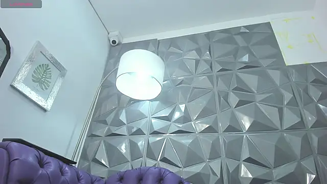 Snapshot of karlyn_angels chatting on December 20, 12:30 am karlyn angels online show from December 20, 12:30 am