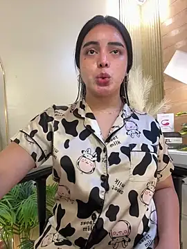 HotstuffCherrySummer online show from February 26, 12:25 pm