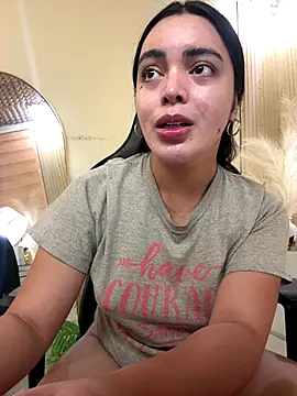 HotstuffCherrySummer online show from September 17, 7:54 am