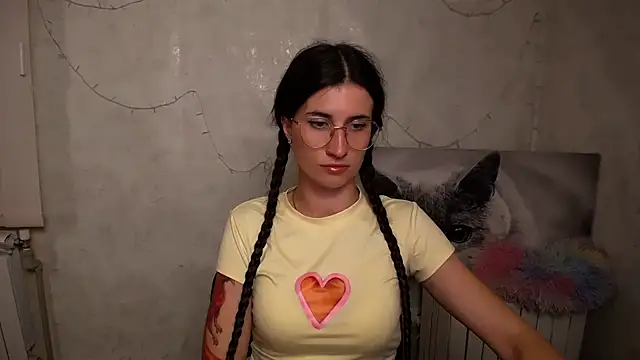 MaryEm976 online show from May 26, 7:37 am