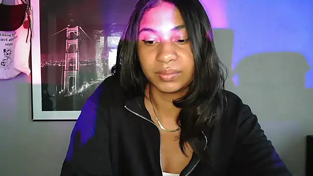 dark enchantress  online show from July 15, 11:10 pm