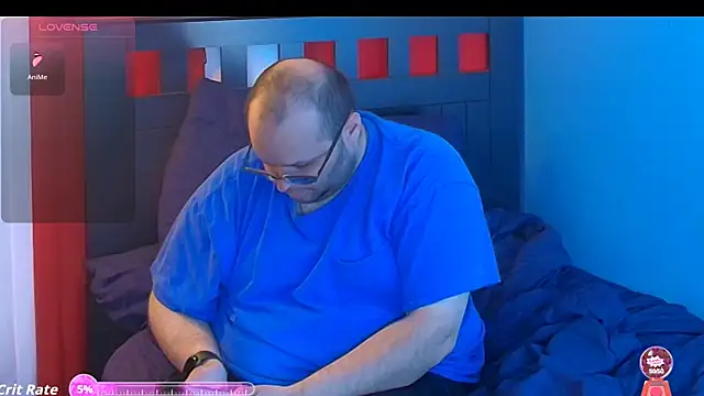 Snapshot of lefty15242 chatting on June 22, 7:22 pm lefty15242 online show from June 22, 7:22 pm