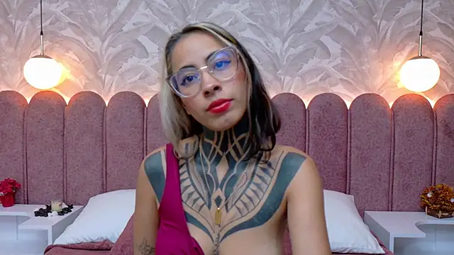 Snapshot of NicoleBlum chatting on January 27, 3:39 pm NicoleBlum online show from January 27, 3:39 pm