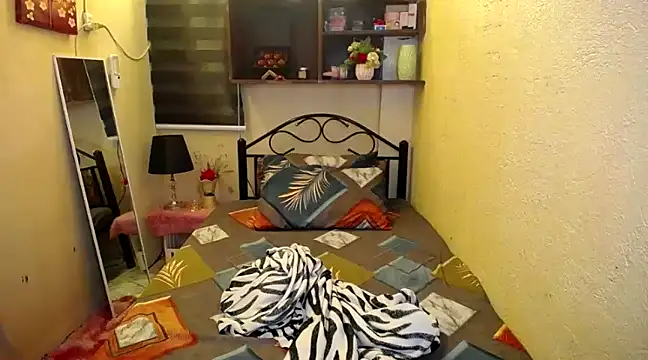 Snapshot of MissFoxylady chatting on January 6, 7:02 pm MissFoxylady online show from January 6, 7:02 pm