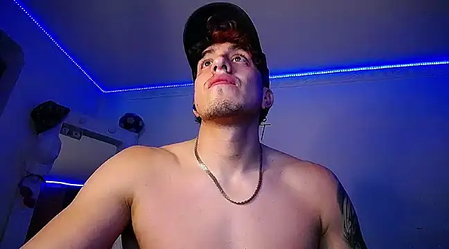 strongboy  online show from December 31, 12:00 am