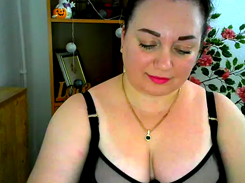 Snapshot of AmanaGi chatting on November 14, 3:11 pm AmanaGi online show from November 14, 3:11 pm