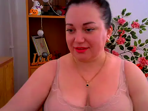 Snapshot of AmanaGi chatting on January 12, 4:45 pm AmanaGi online show from January 12, 4:45 pm