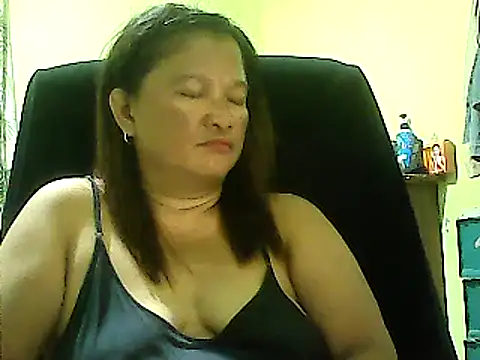 Snapshot of hott_scarlett chatting on January 10, 12:36 pm hott scarlett online show from January 10, 12:36 pm
