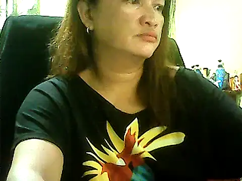 Snapshot of hott_scarlett chatting on January 22, 10:26 pm hott scarlett online show from January 22, 10:26 pm