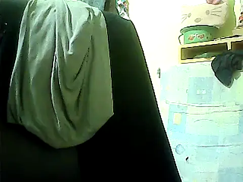Snapshot of hott_scarlett chatting on January 29, 11:56 pm hott scarlett online show from January 29, 11:56 pm