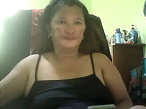 Snapshot of hott_scarlett chatting on February 8, 7:48 am hott scarlett online show from February 8, 7:48 am