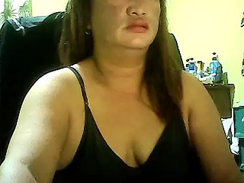 Snapshot of hott_scarlett chatting on March 9, 7:48 pm hott scarlett online show from March 9, 7:48 pm
