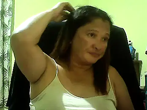 Snapshot of hott_scarlett chatting on March 22, 1:19 pm hott scarlett online show from March 22, 1:19 pm