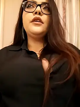 AriaRussell online show from April 17, 7:28 pm