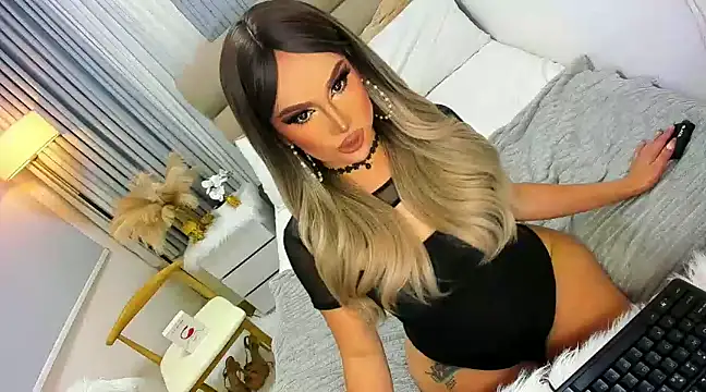 yourbabygoddess online show from December 18, 1:59 am