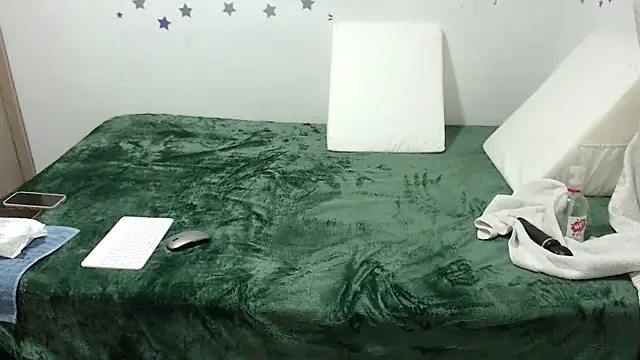 maya hottt online show from December 22, 7:11 am