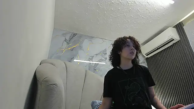 Katemoss70 online show from March 2, 12:11 pm