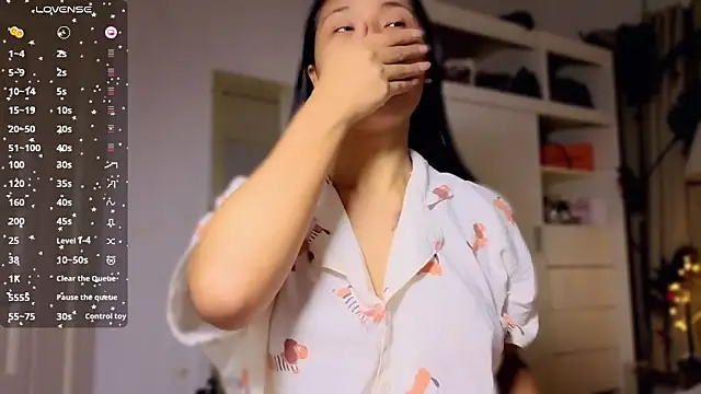 Snapshot of venusangelicxx chatting on February 24, 3:48 am venusangelicxx online show from February 24, 3:48 am