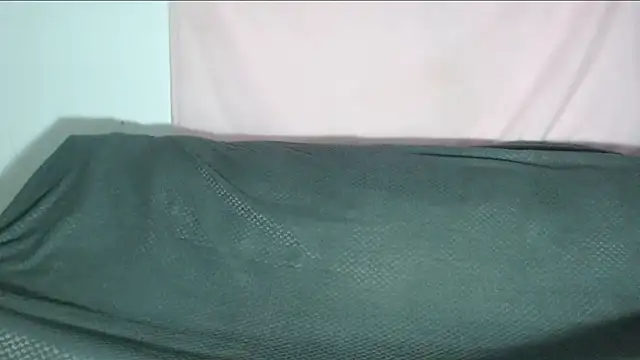 Snapshot of JulianaFoster chatting on September 29, 12:27 am JulianaFoster online show from September 29, 12:27 am