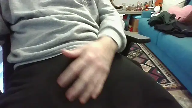 Snapshot of alessexxx24 chatting on January 18, 9:45 am alessexxx24 online show from January 18, 9:45 am